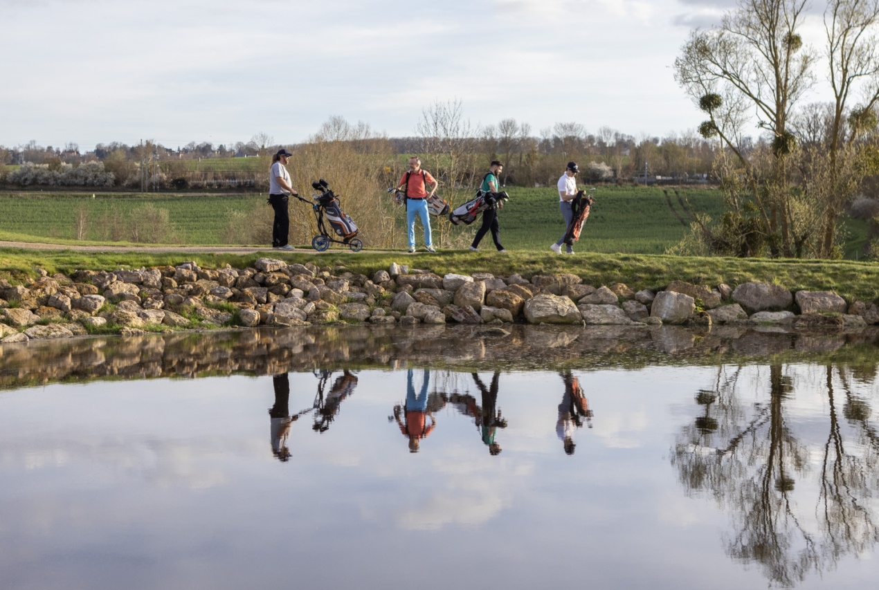 Vue sur la nature autour du Golf de Thiverval-Grignon